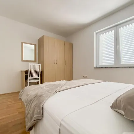Apartment Paladin Makarska