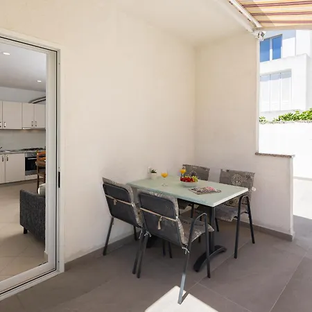 Apartment Paladin Makarska