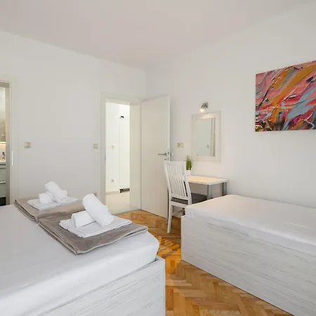 Apartment Paladin Makarska