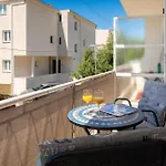 Paladin Apartman *