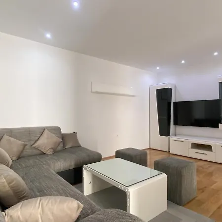Paladin Apartment